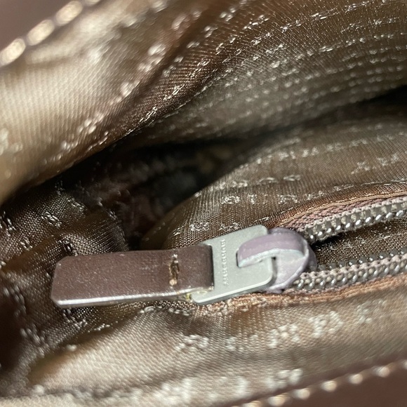 Burberry coated canvas shoulder tote - Picture 16 of 16